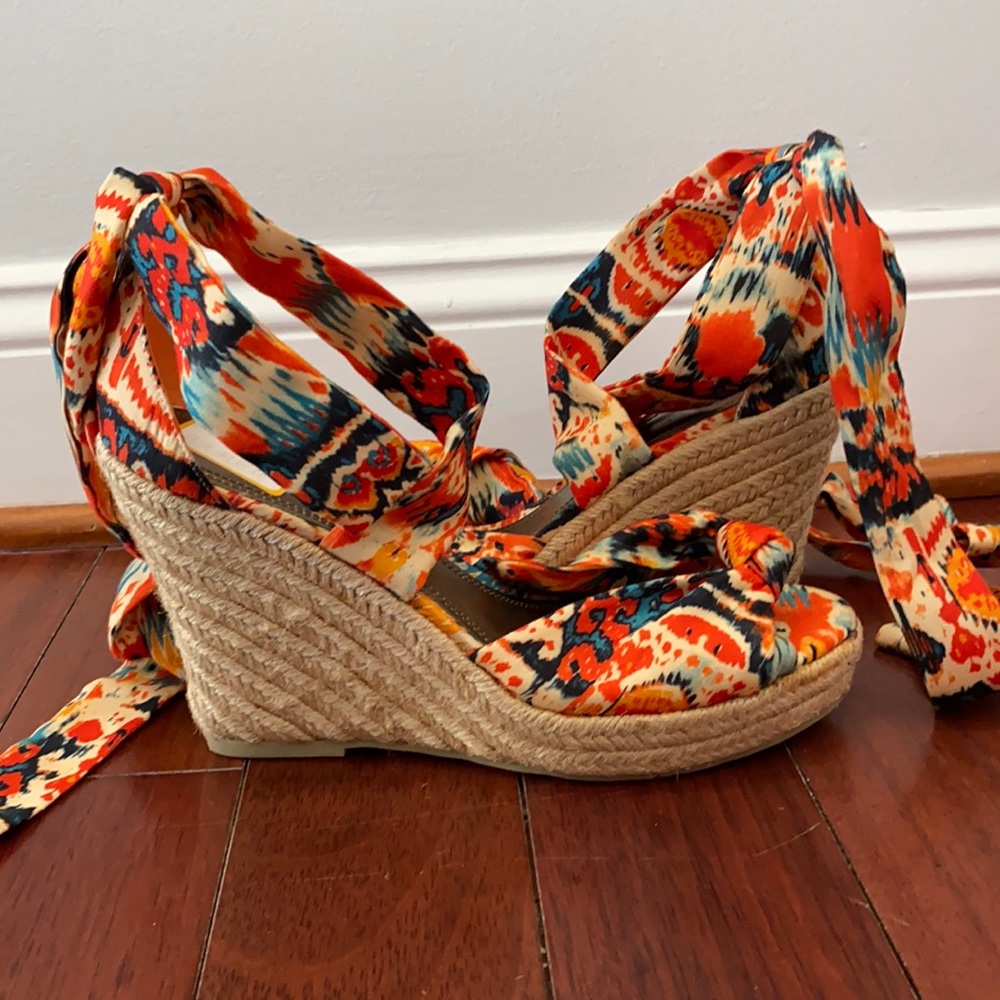Impo Wrap around wedge